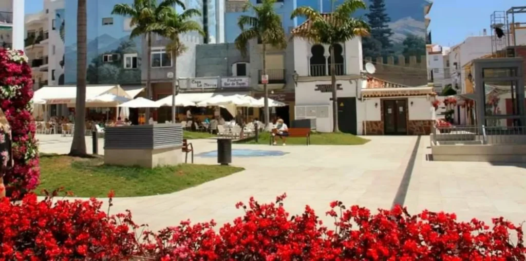 plaza antonia guerrero estepona