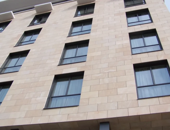 Mármol en hotel Nelva